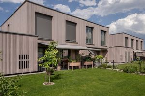 2 NUR-HOLZ Doppelhäuser Doppeltes Lottchen - Kasper & Neininger
