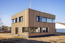 New commercial building with NUR-HOLZ elements in the district of Emmendingen